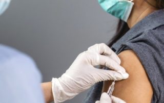 La vaccination des salariés contre le Covid-19 en trois questions