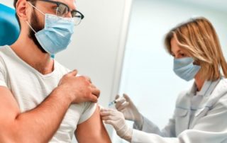 Vaccination contre le Covid-19 : une autorisation d’absence pour les salariés