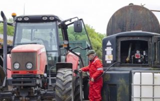 Agriculteurs : comment bénéficier du tarif réduit pour le GNR